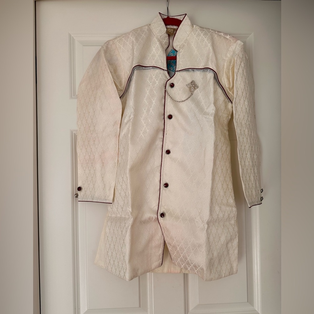 Boys Indian outfit, brand new, size 10-11 years